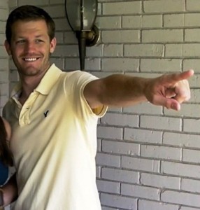 Kevinpointing Kevin McKee
