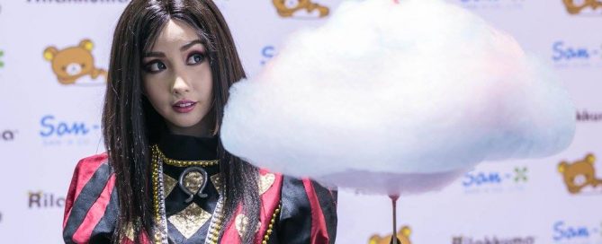 Social Media Influencer