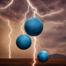 balls of lightning