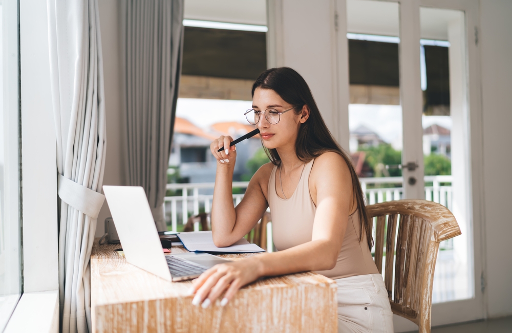 freelancer working for free because of contract clause